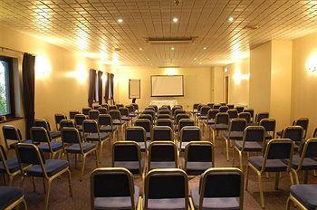 Healey House 3*
