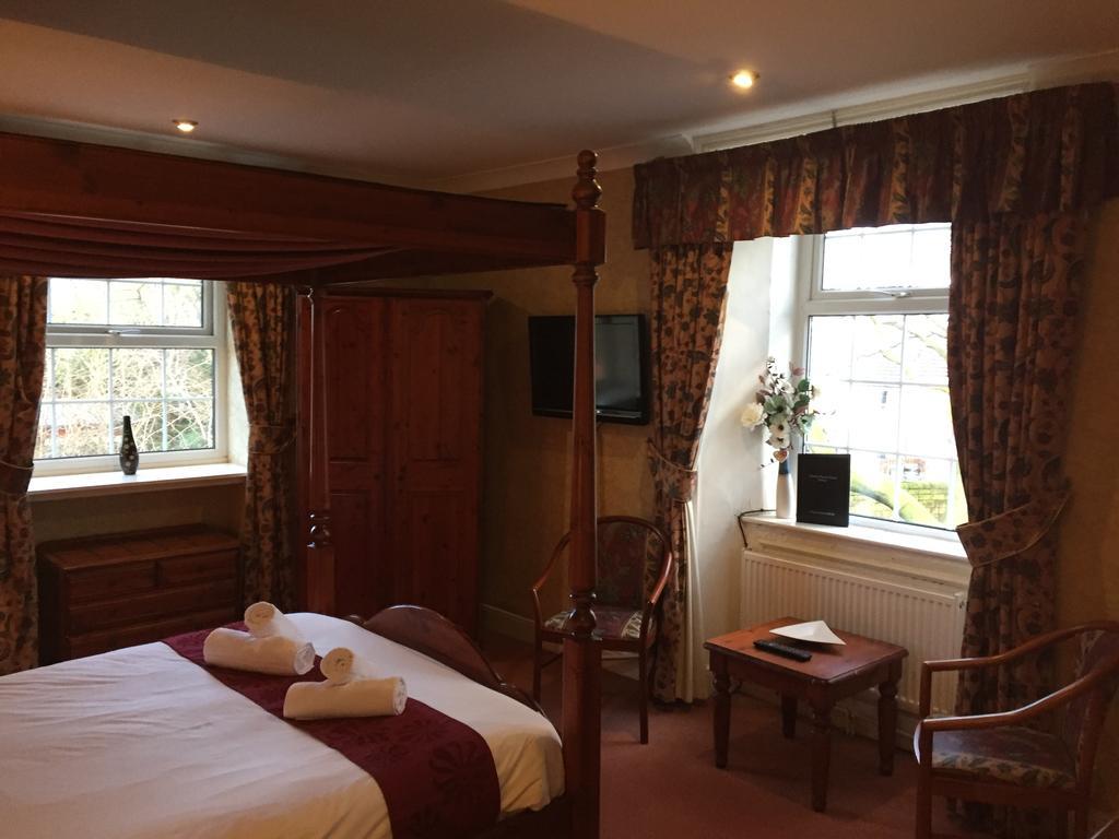 Healey House 3*