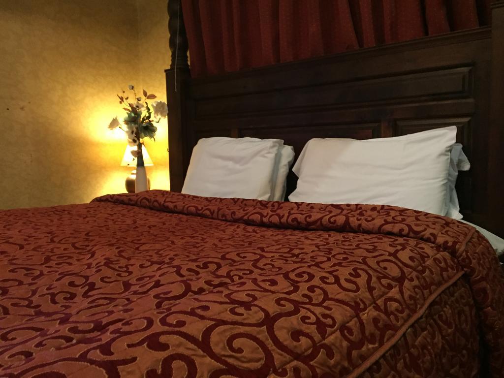 Hotel Healey House 3*
